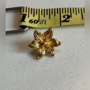 Gold Floral Brooch